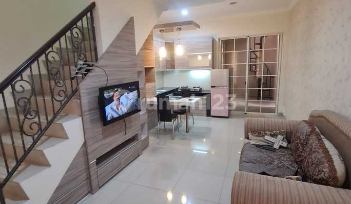 Dijual Rumah Furnish Cluster West Europe Ukuran 4X15 Kondisi Bagus - foto 1