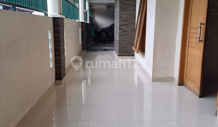 Rumah Hook 2 Lantai Hadap Taman Di Kalideres Jkt Barat - foto 1