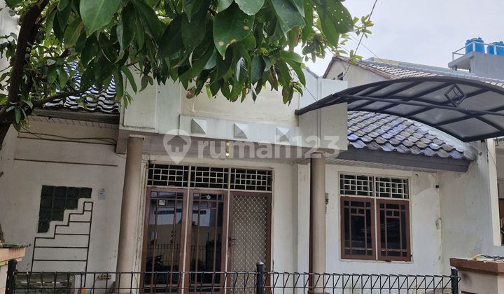 Dijual Murah Rumah Tua Hitung Tanah di Taman Surya - foto 1