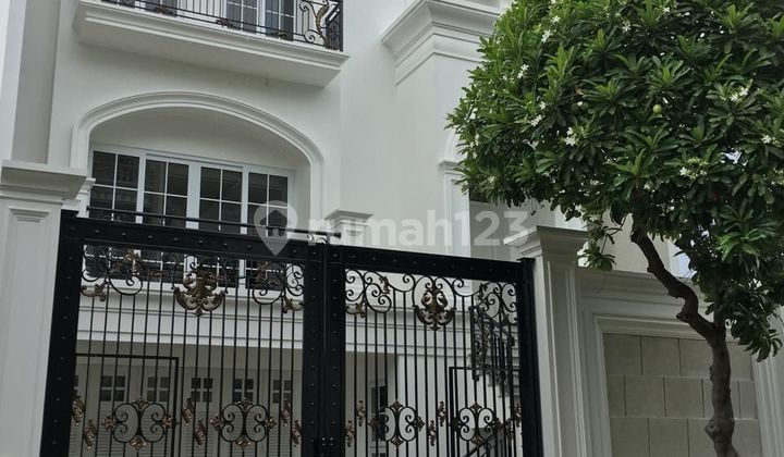 Rumah Brand New American Style Di Permata Buana Jakarta Barat - foto 1