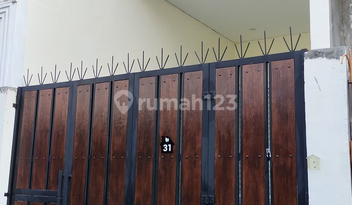 Rumah di Jl. Makaliwe SHM Baru - foto 1
