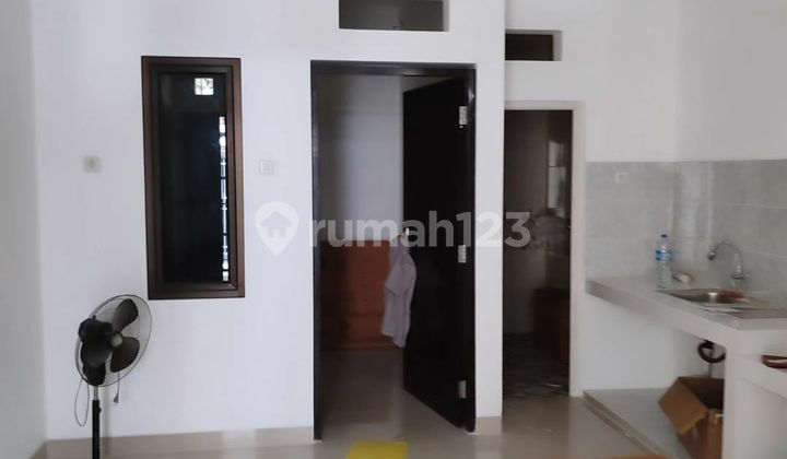 Rumah Baru On Progress 4 Kamar Tanjung Duren 3 Lantai - foto 1