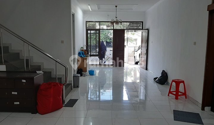 Kost SHM Furnished di Kebon Jeruk, Jakarta Barat - foto 1