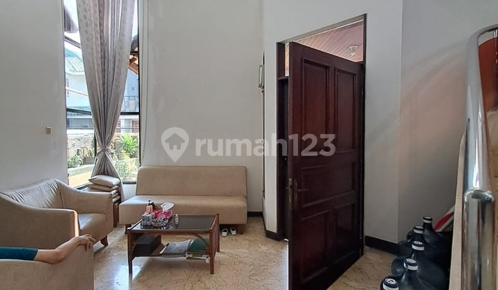 Rumah Bangunan Rapi dan Terawat Intercon - foto 1