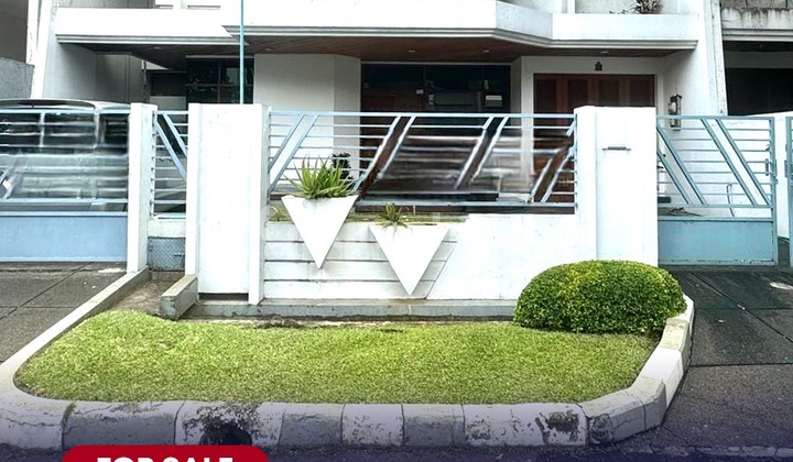 Dijual Rumah 2 lantai lokasi Bagus di Perumahan Intercon Kebun Jeruk - foto 1
