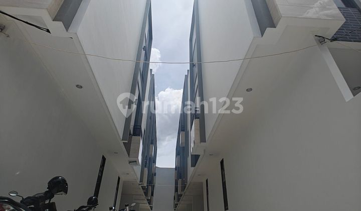 Dijual Rumah Baru di Kedoya, 3Lt Luas Tanah 37M2, Harga Rp 1.549M. - foto 1