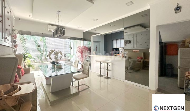 Rumah 2 Lantai Bagus Green Lake City - foto 1