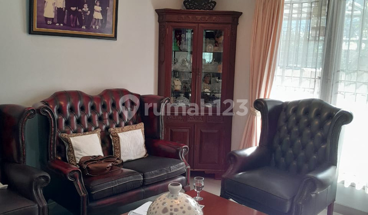 Pasti Cocok Rumah Luas Strategis di Flamboyan Tomang Kota Bambu , Tomang SHM - foto 1