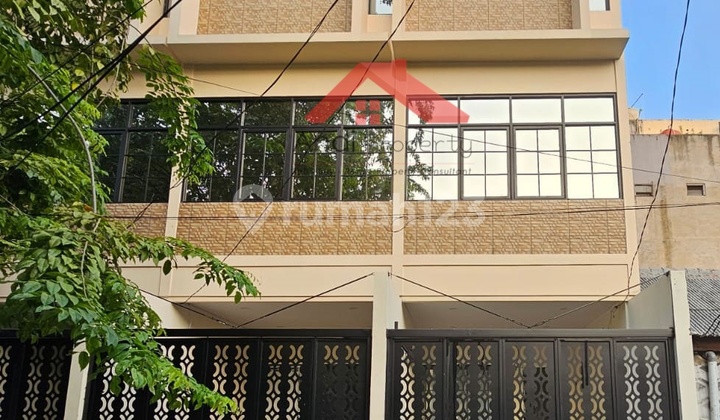 Rumah Baru Jalan 2Mobil di Tanjung Duren(Td210) - foto 1