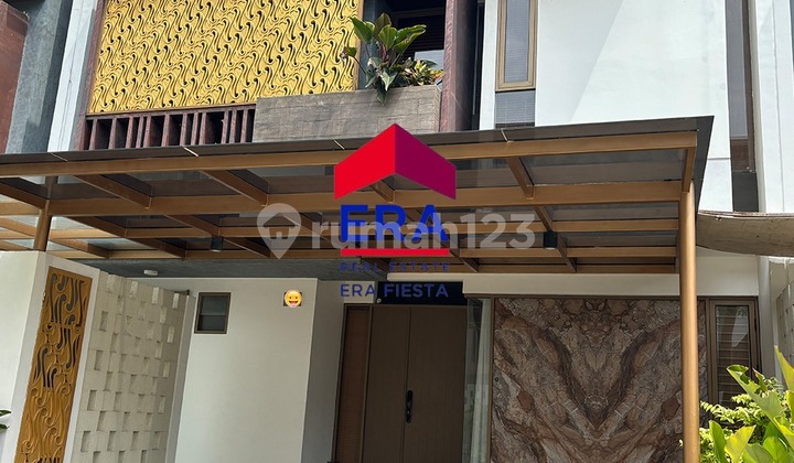 Murah Pake Pake. Banget Rmh 3 Lt Di Puri 11 Semi Furnished - foto 1