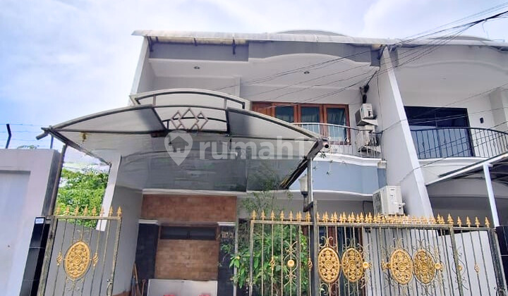 Taman Ratu Hadap Timur Lingkungan Tenang - foto 1