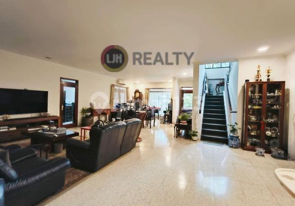 Rumah Lokasi Premium Cocok Utk Cafe/tinggal Di Tomang - Jakarta Barat - foto 1