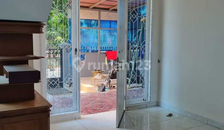 Dijual Rumah Hoek Hadap.timur Harga Kavling - foto 1