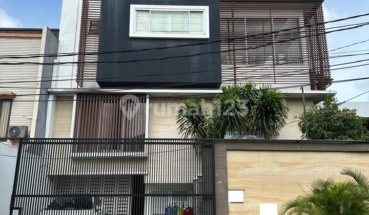 Rumah Minimalis Moderen Siap Huni di Citra Garden Cengkareng Jakarta Barat - foto 1