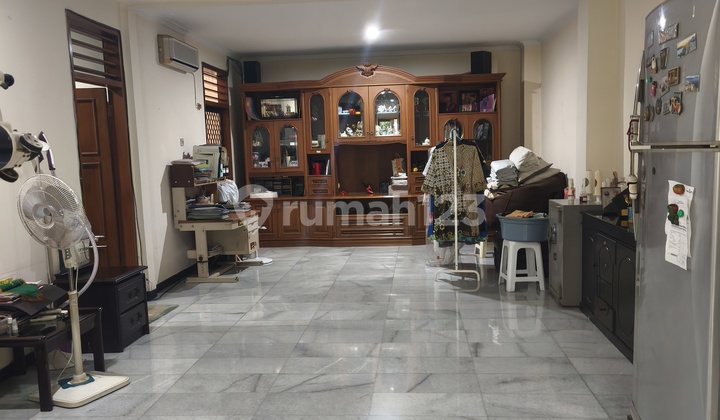 Rumah Murah Intercon 200m2 - foto 1