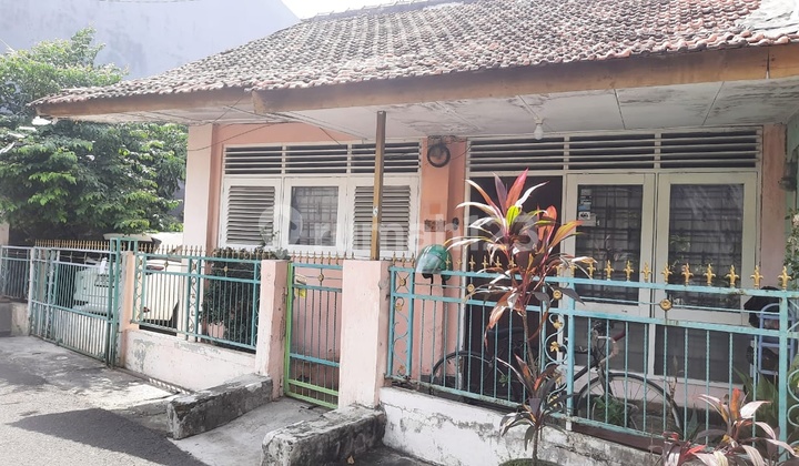 Rumah Buat Investasi Strategis Di Kemanggisan Jakarta Barat - foto 1