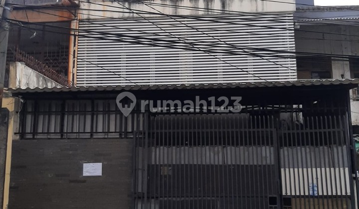 Di Jual Rumah 2 Lantai di Cosmos Taman Ratu Jakarta Barat - foto 1