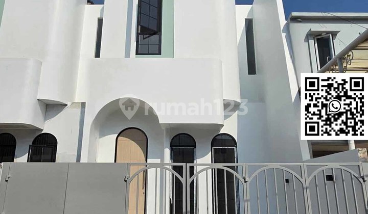 Rumah Modern Unit Baru di Citra Garden 2, Kalideres – 130m, Konsep Santorini! - foto 1