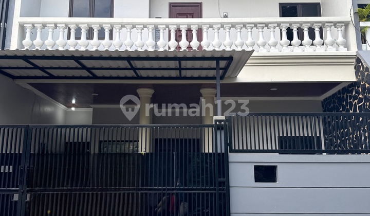 Rumah Baru Siap Pakai Lebar Jalan 12Mtr Komplek Kemanggisan Jakarta Barat - foto 1