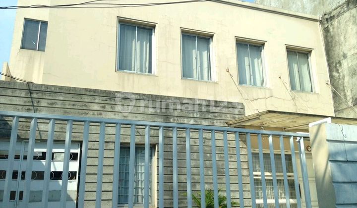 Rumah Sangat Strategis di Tanjung Duren - foto 1