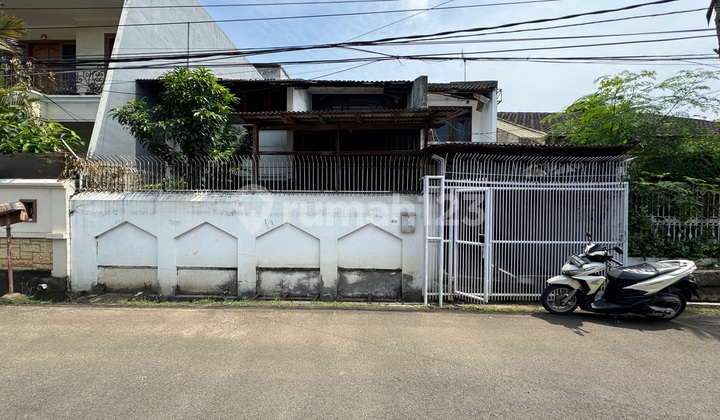 Rumah Lama 1.5lantai Komplek Tenang Asri Duri Kepa Dekat Tanjung Duren Jakarta Barat - foto 1