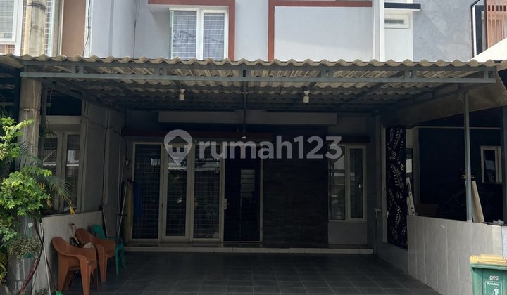 Rumah 2 Lantai Siap Huni di Green Court Cengkareng, Strategis, Bebas Banjir - foto 1