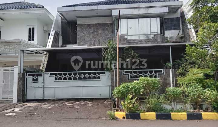 Rumah 2 lantai Intercon - foto 1