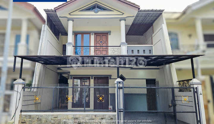 Rumah 4 Kamar Dengan Balcony, dan Halaman belakang yg luas Di Permata Buana - foto 1