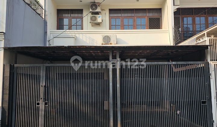 Rumah 156m2 siap huni lokasi strategis di Duri Kepa(DK380) - foto 1