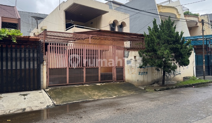 Rumah 2Lt Luas Lebar Jalan 3Mobil Duri Kepa Dekat Tanjung Duren Jakarta Barat - foto 1