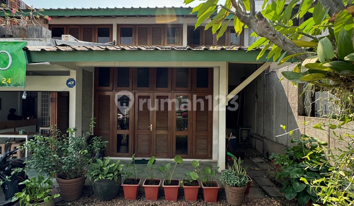 Dijual Rumah Nyaman dan Asri di Kembangan, Jakarta Barat - foto 1