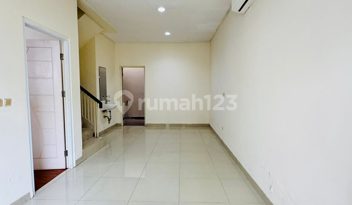 Rumah Amerika 6X15 Green Lake City, SHM, 2 Lantai, Hadap Utara - foto 1