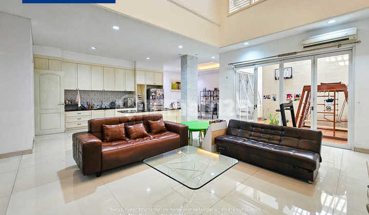 Dijual Rumah 2 Lantai Puri Kencana Puri Indah Kembangan - 250m2 - foto 1