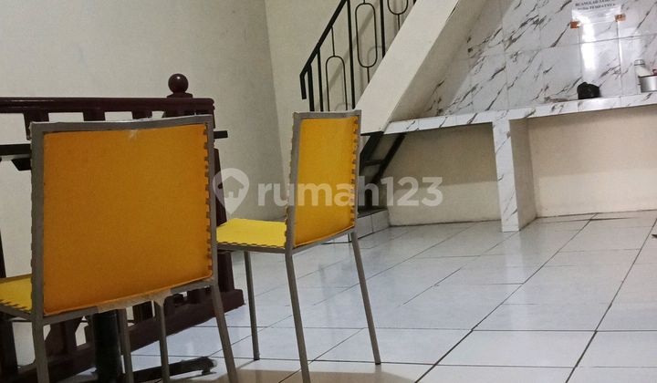 Jual Cepat Rumah + Kost Kelapa Dua Kebun Jeruk Jakarta Barat - foto 1