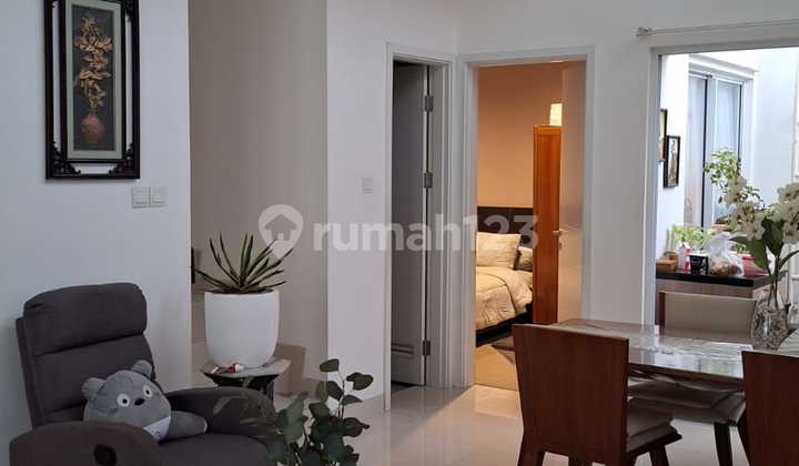 RUMAH HOEK RIVIERA METLAND PURI ADA TERAS ASRI TANAH SISA JALAN KON BLOK - foto 1