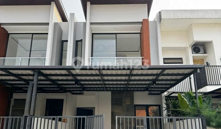 Rumah Baru Di Metland Puri, Luas 100 M2, 5 Kt, Semi Furnished, Shm - foto 1