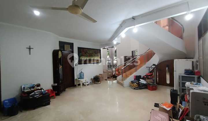 Di Jual Cepat Rumah Bagus SHM Intercon - foto 1