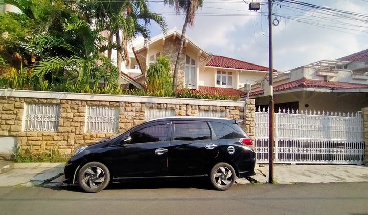 Rumah Mewah Harga Jatuh LT 714Mtr Cocok Buat Kos Kosan Kemanggisan Jarang Ada SHM - foto 1