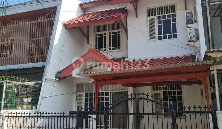 Rumah 2 Lantai di Kembangan Baru Dekat Toll Mall Puri Jakbar - foto 1