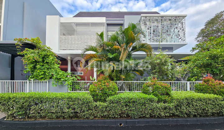 Rumah Mewah Hook 3 Lantai Dijual Permata Buana Siap Huni - 238M2 - foto 1