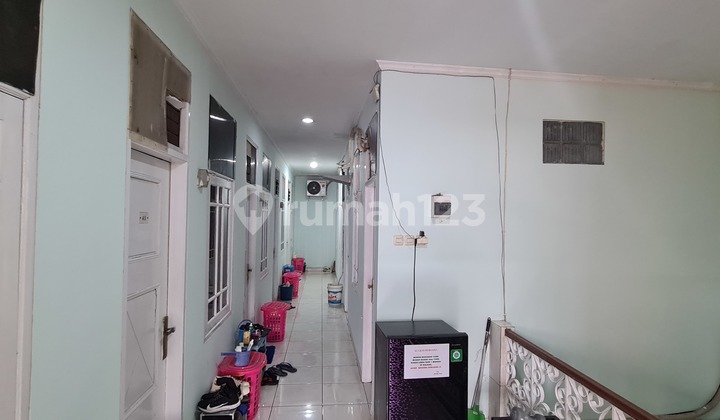 Dijual Kost 35 Kamar Lokasi Grogol Jakarta Barat - foto 1