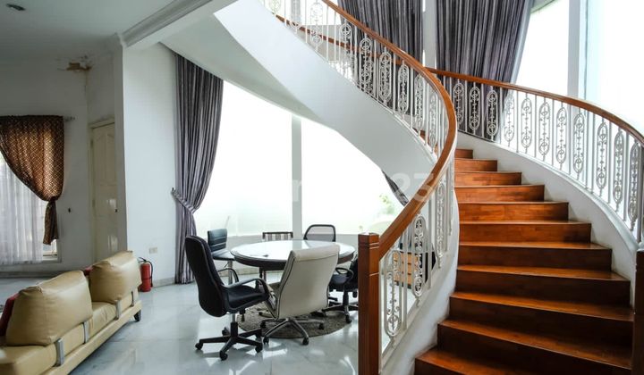 Rumah Hook Intercon Kebon Jeruk Jakarta Barat - foto 1