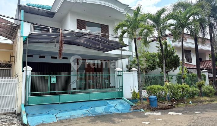 Hidden Gem Asri Kedoya 283M2 Siap Huni Jakarta Barat - foto 1