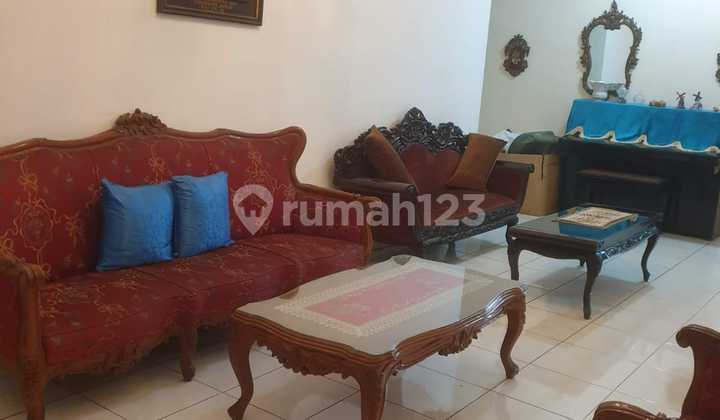 Rumah 4 Kamar Dekat Tol Kebon Jeruk & Jorr Joglo Jakarta Barat - foto 1