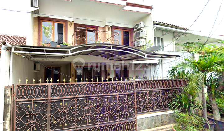 Rumah Tomang. 2.5 Lantai. 9X16. Jalan 2 Mobil. Siap Huni - foto 1