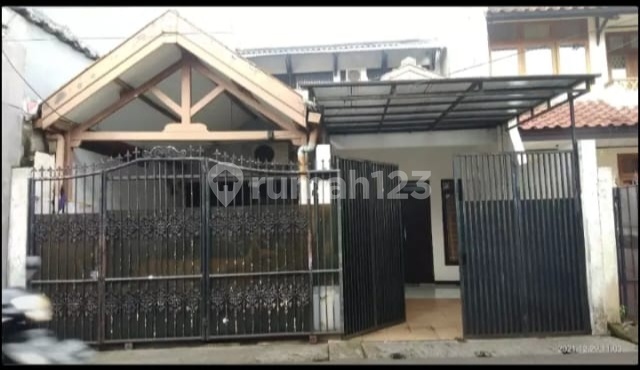 Jual Rumah di Kebon Jeruk Jakbar - foto 1