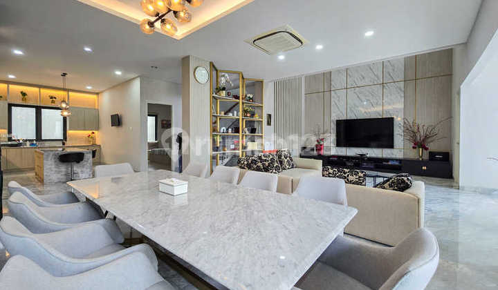 Rumah minimalis luxury dengan rooftop yang asik di permata buana - foto 1