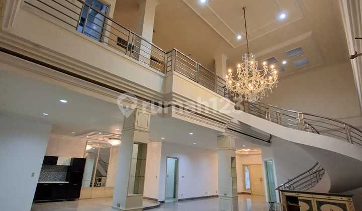 Rumah Mewah 300M2 Green Garden Row Super Lebar Harga NJOP - foto 1
