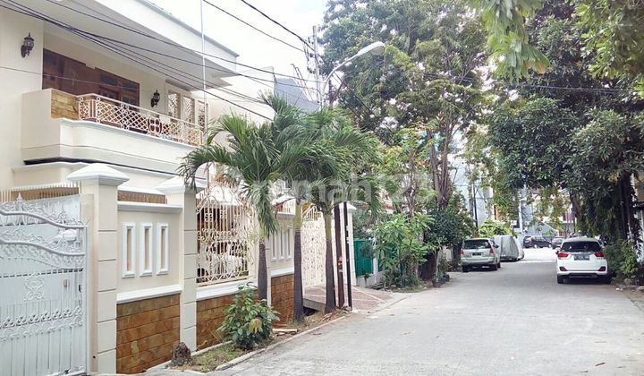 Rumah Luas Lapang Uk 11x24 Tanjung Duren Jakarta Barat - foto 1