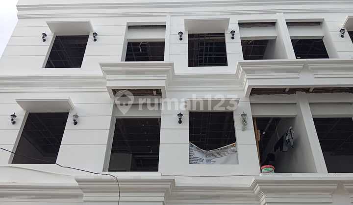 Dijual Rumah Baru 3Lt di Duri Kepa, Uk 4X14.75m2, Hrga Rp 2.29M. - foto 1